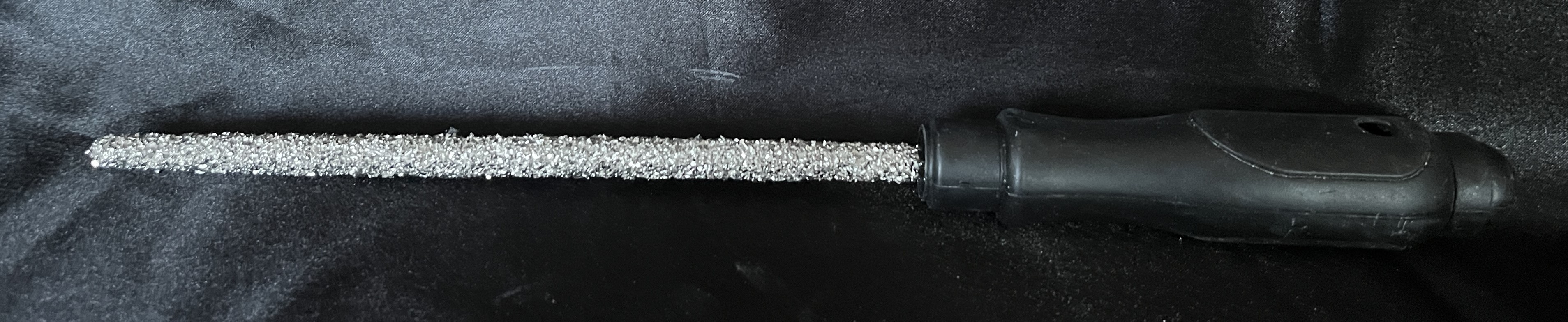 Raspel mit Diamantsplitter